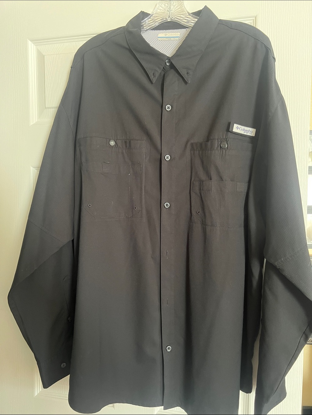 Columbia Men's Black Lightweight Button-Front Shirt Jacket